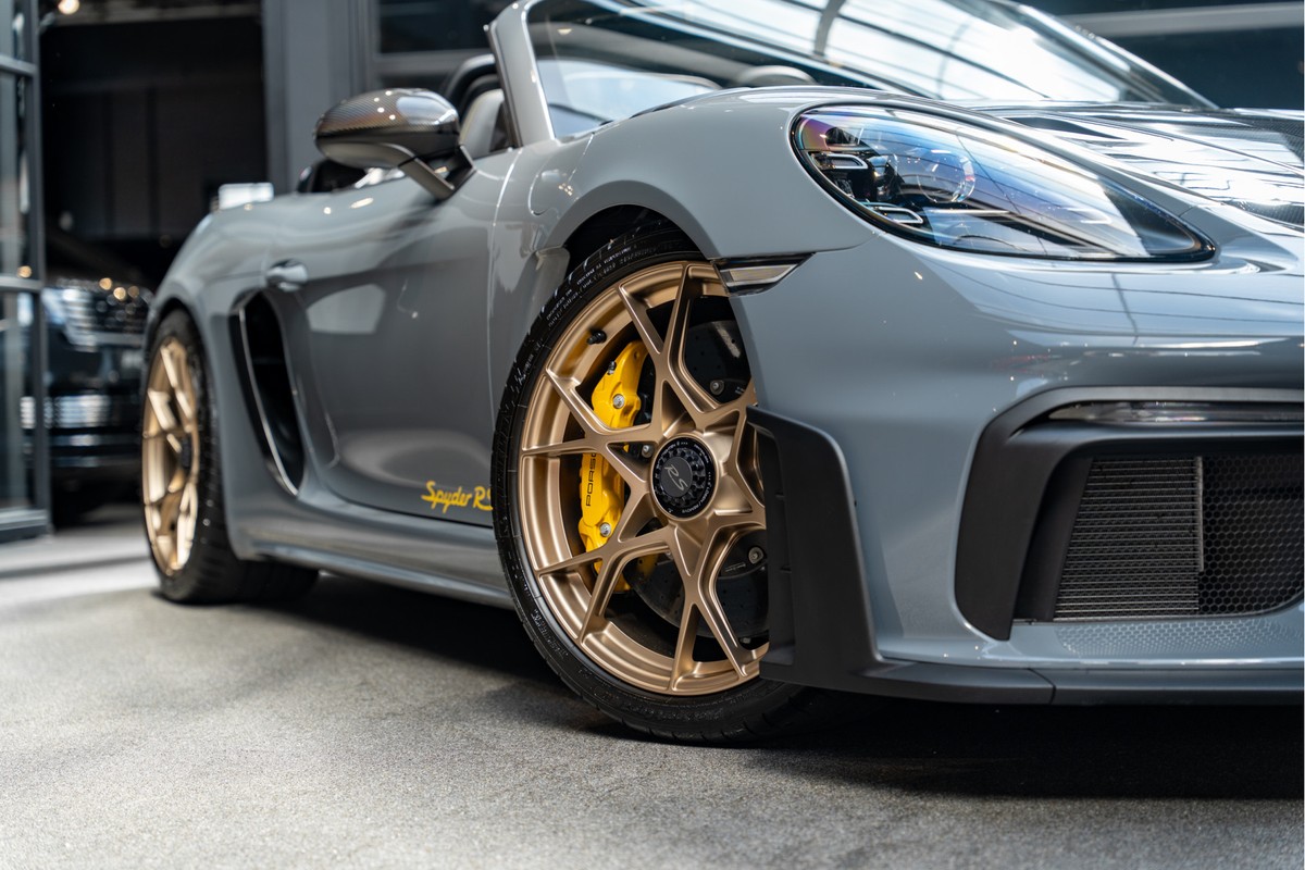 Porsche 718