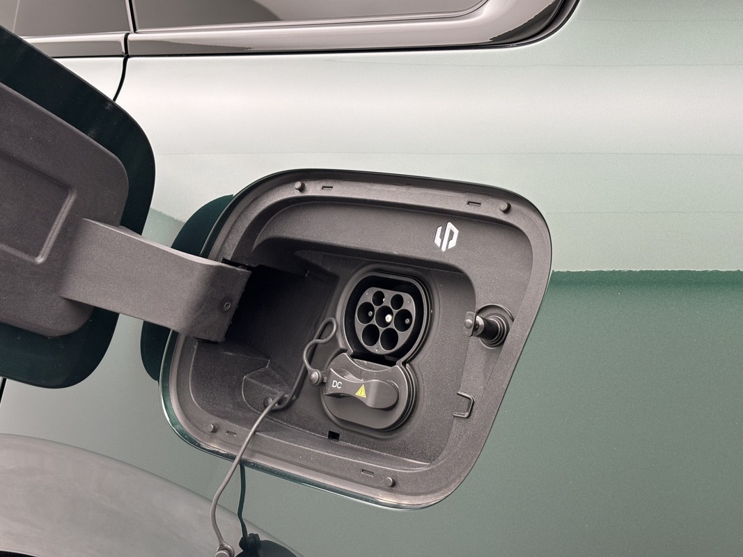 Leapmotor C10