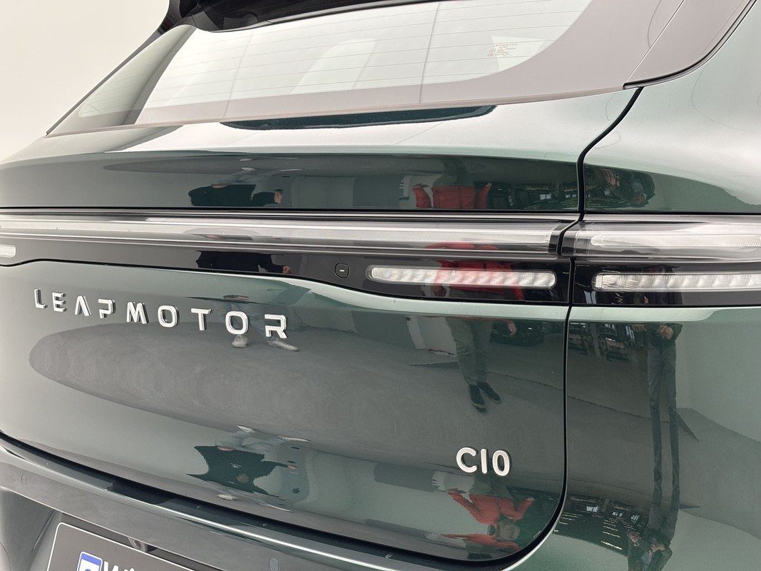 Leapmotor C10