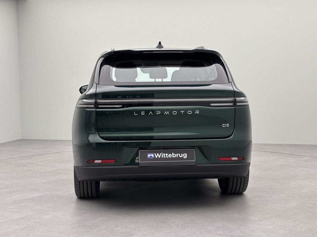 Leapmotor C10