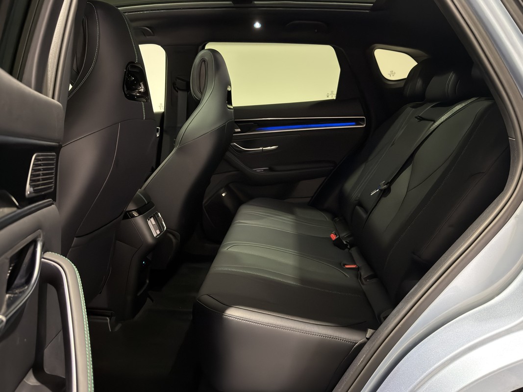 BYD SEAL U