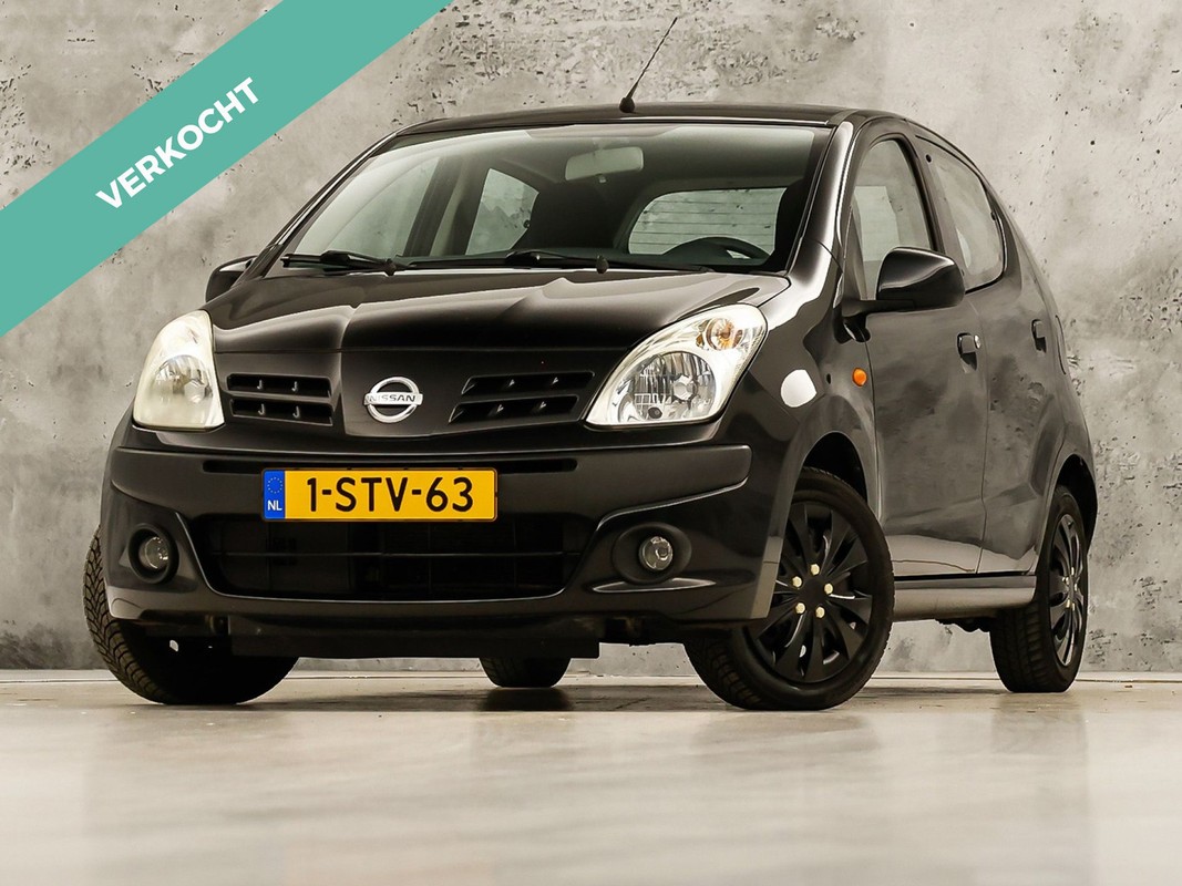 Nissan Pixo