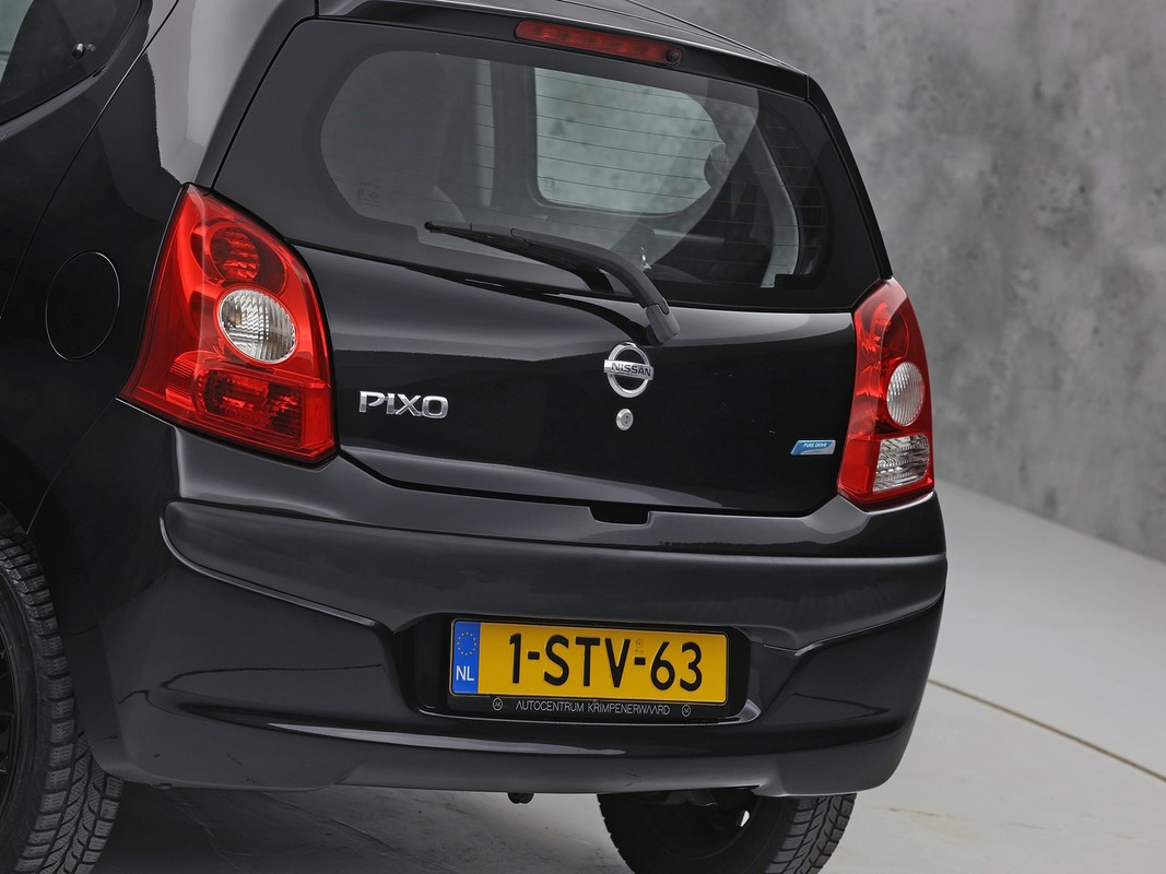 Nissan Pixo