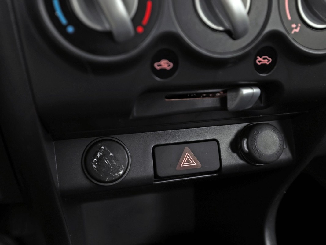 Nissan Pixo
