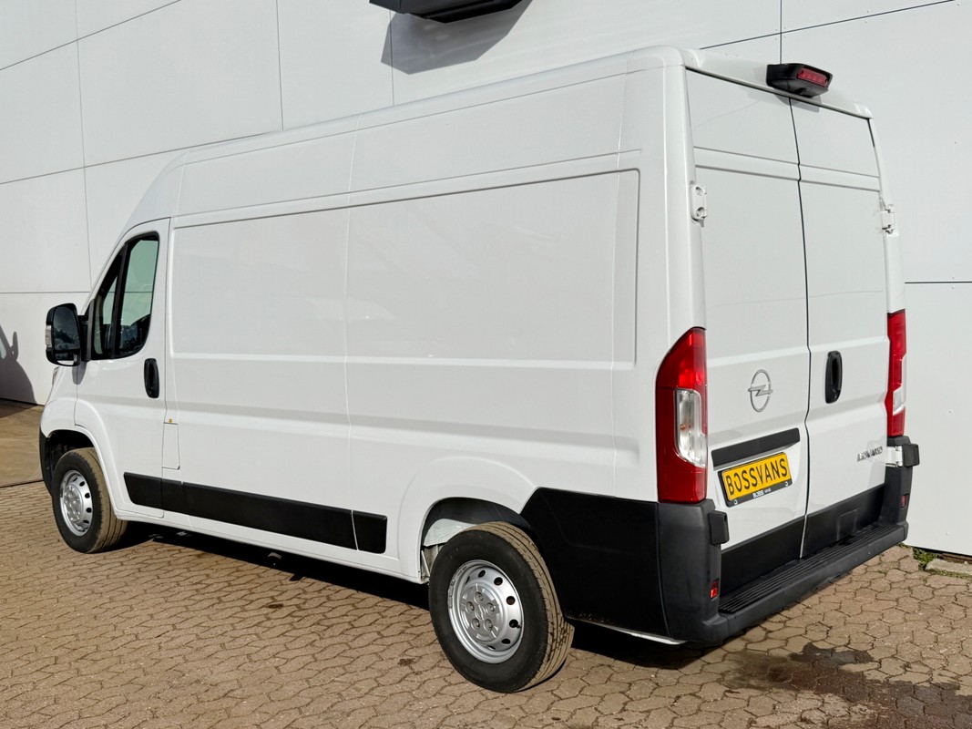 Opel Movano