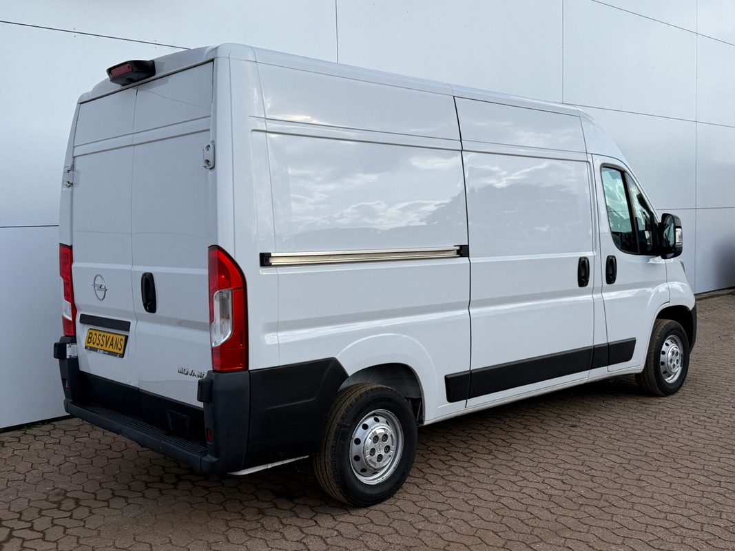 Opel Movano