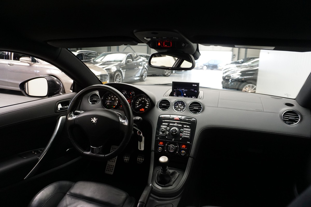 Peugeot RCZ