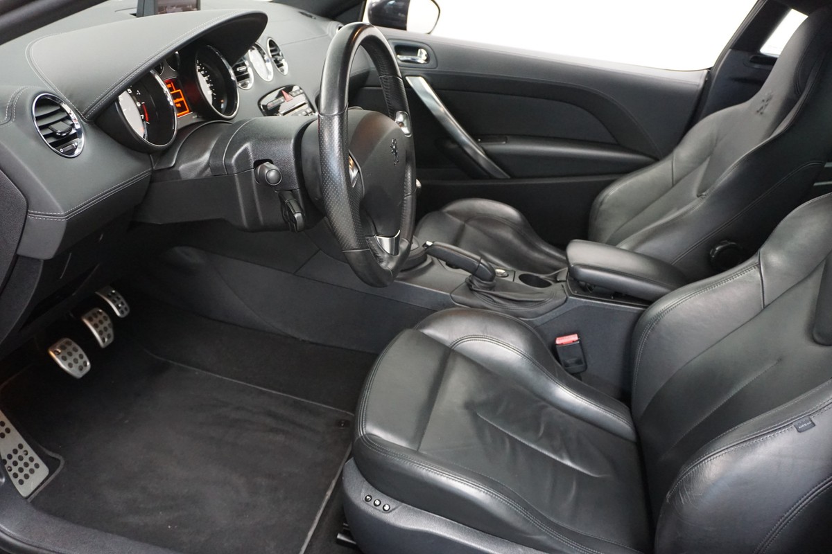 Peugeot RCZ