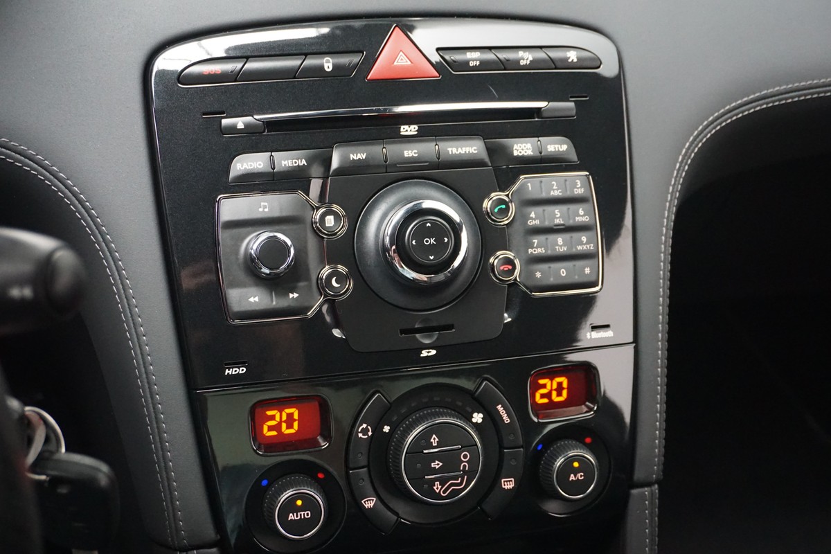 Peugeot RCZ