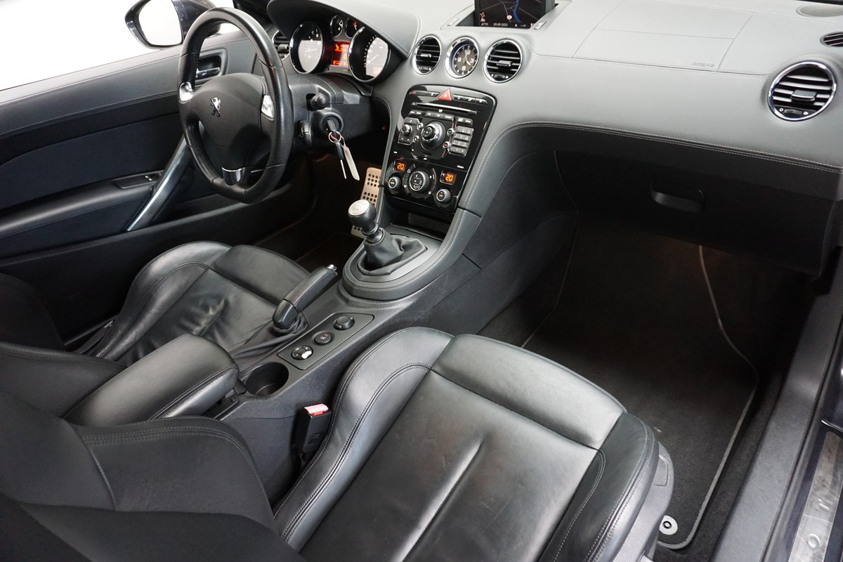 Peugeot RCZ