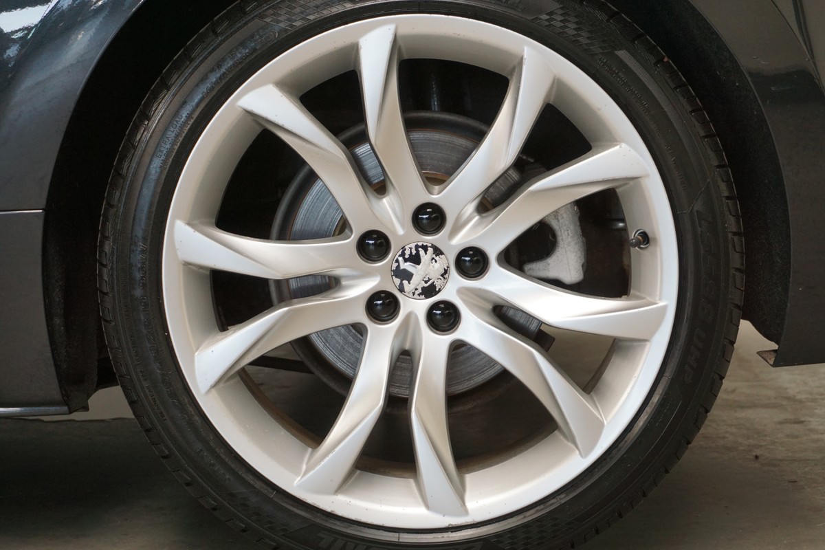 Peugeot RCZ