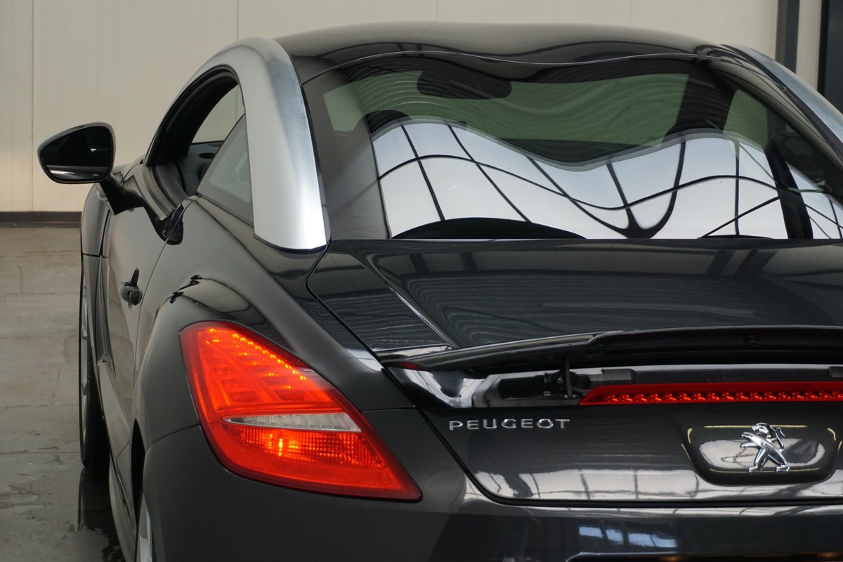 Peugeot RCZ