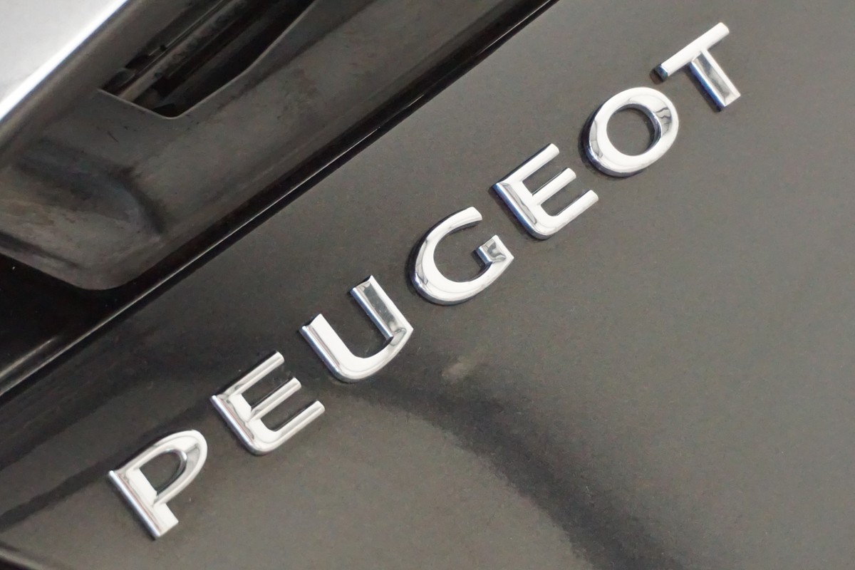 Peugeot RCZ