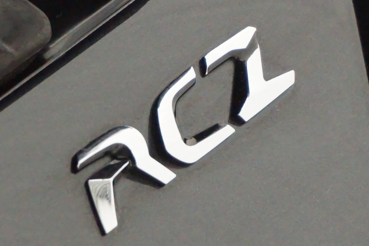 Peugeot RCZ