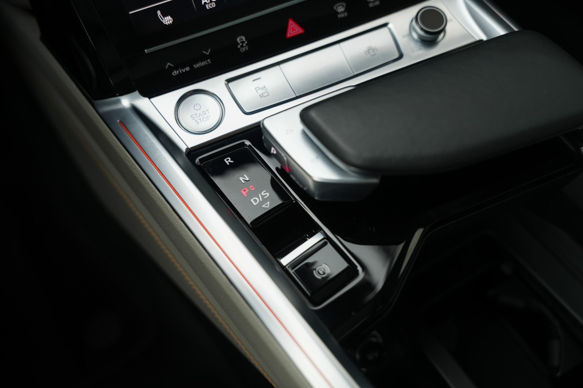 Audi e-tron