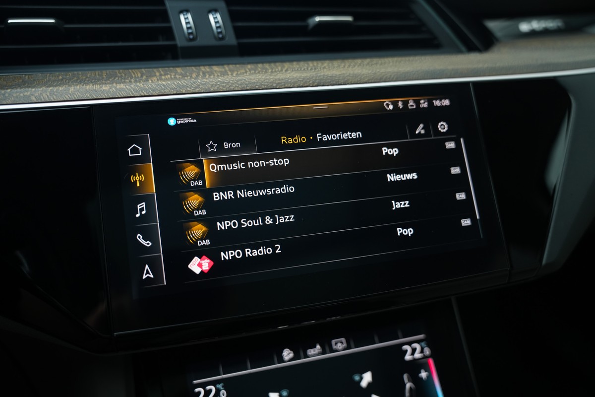 Audi e-tron