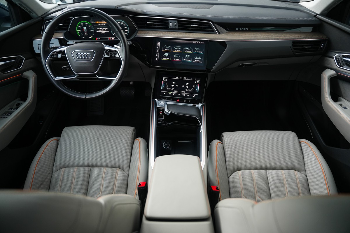 Audi e-tron