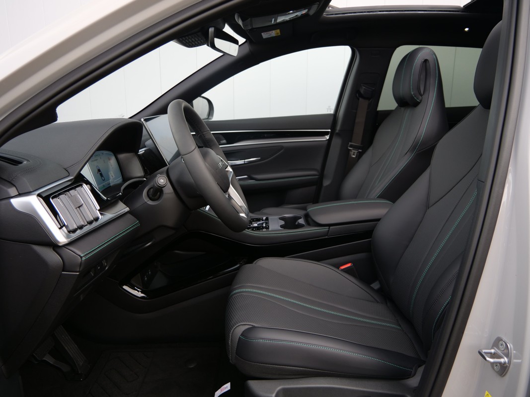 BYD SEAL U