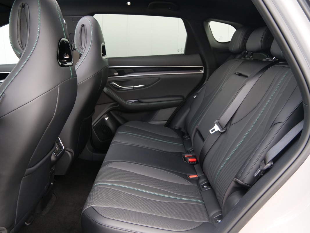 BYD SEAL U