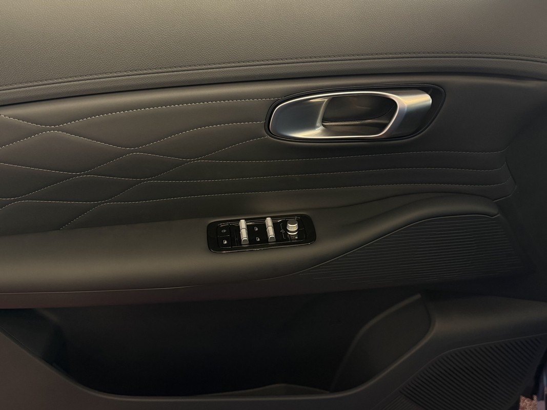 Geely Starray EM-i