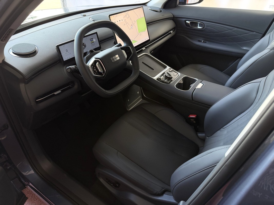 Geely Starray EM-i