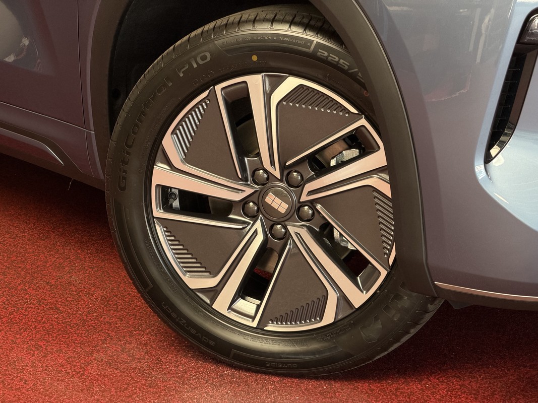 Geely Starray EM-i