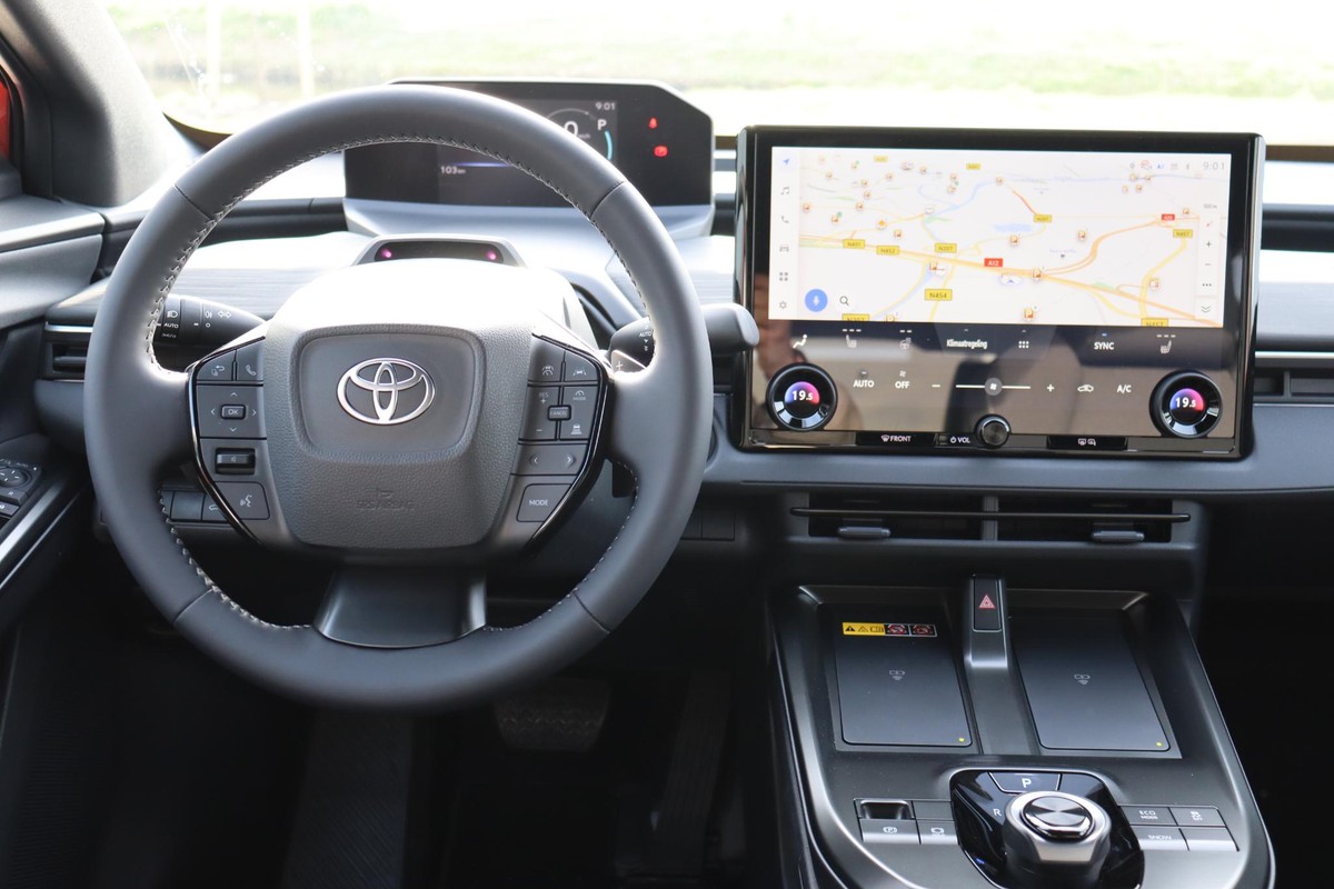 Toyota C-HR+