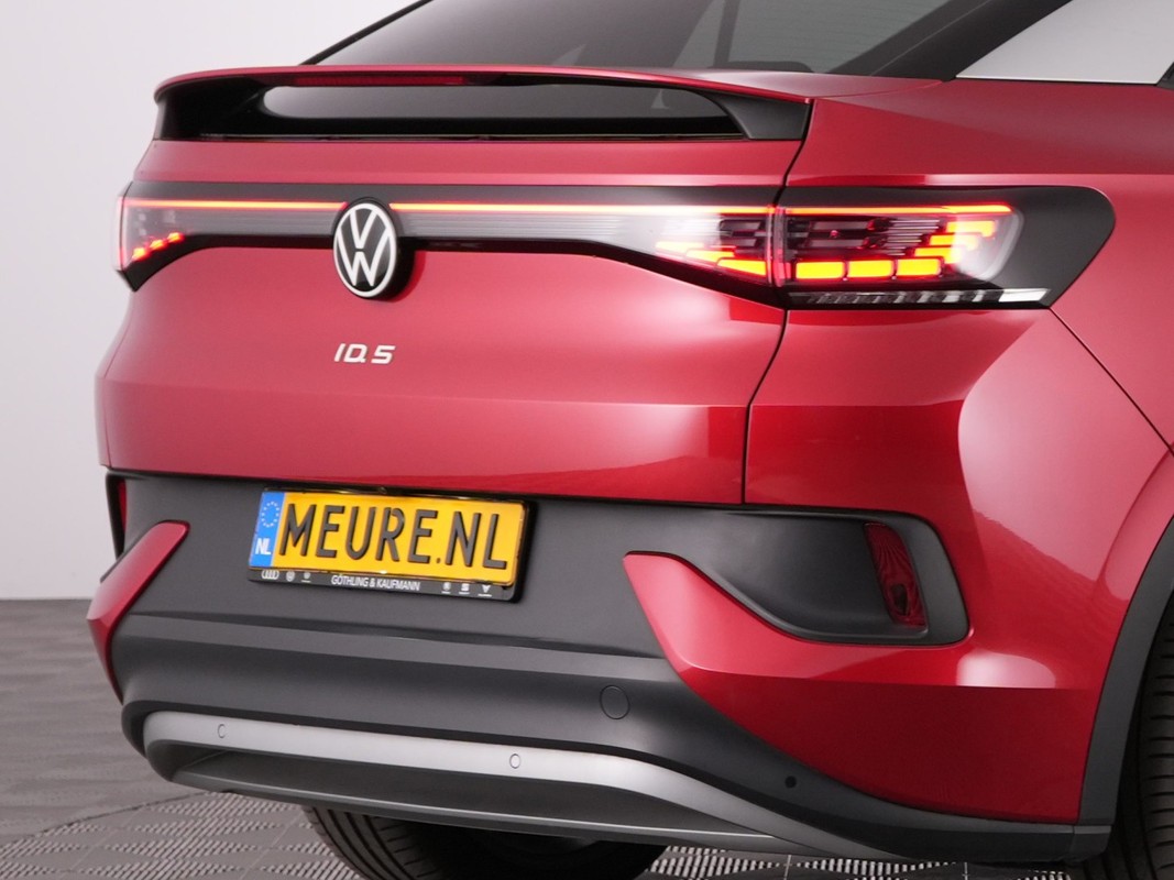Volkswagen ID.5