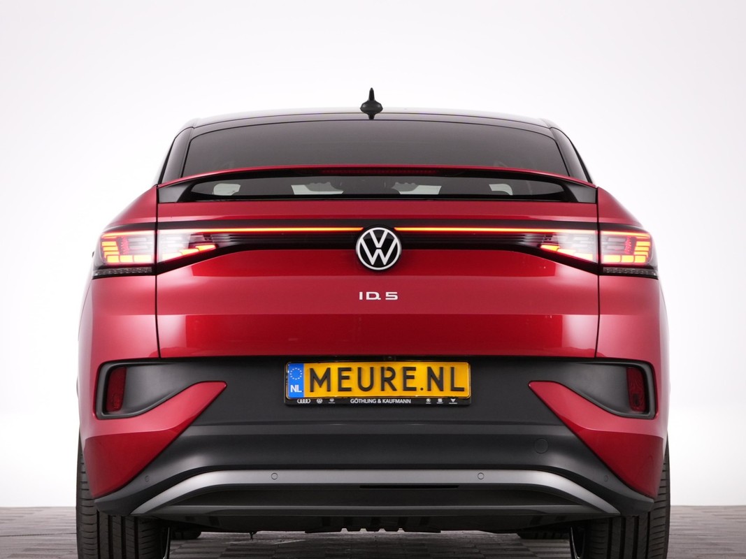 Volkswagen ID.5