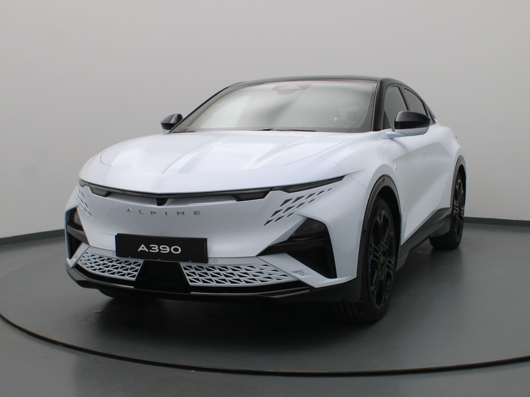 Alpine A390