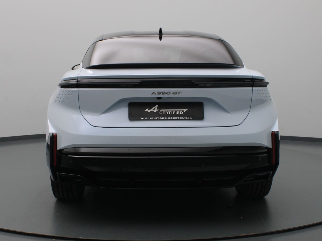 Alpine A390