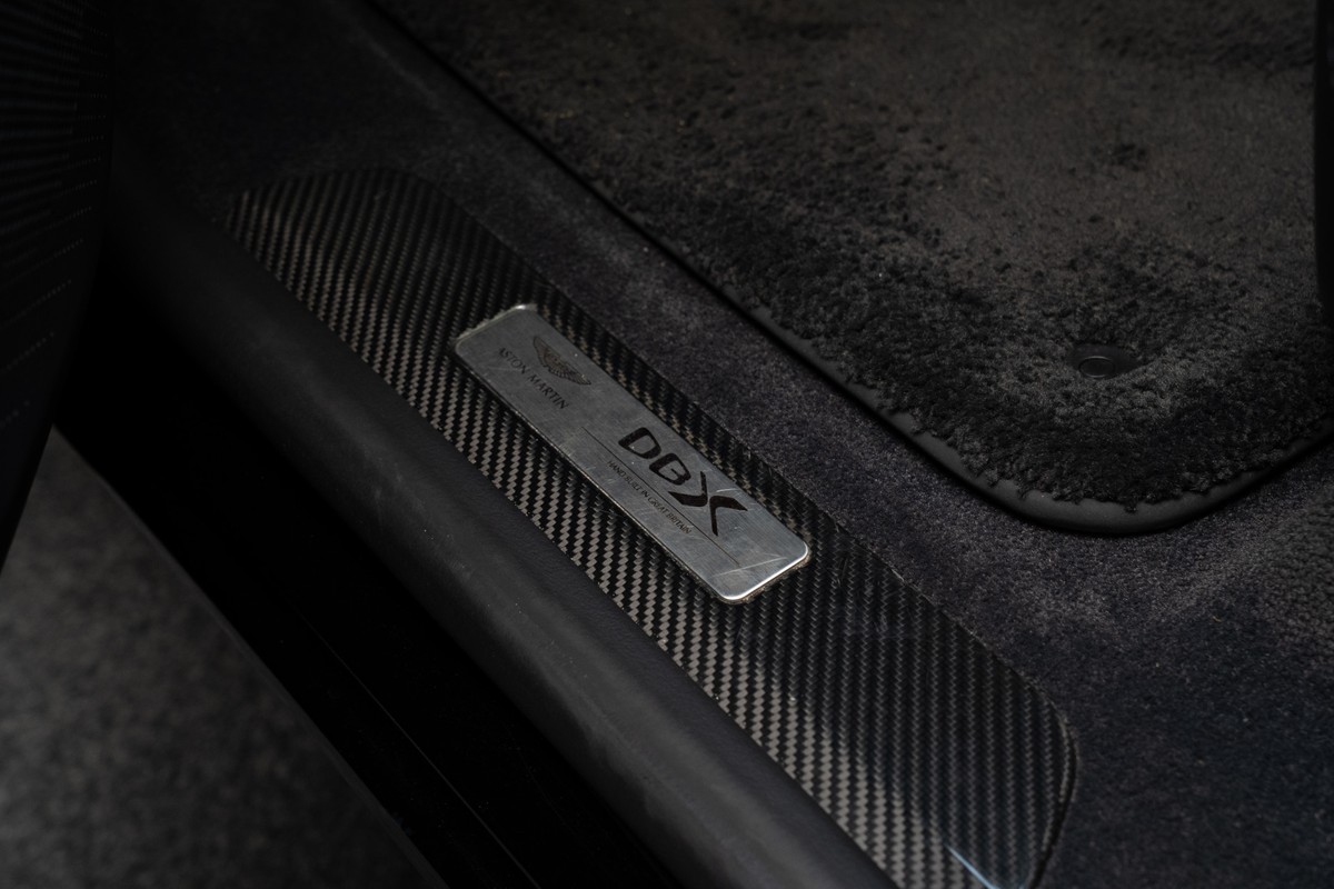 Aston Martin DBX