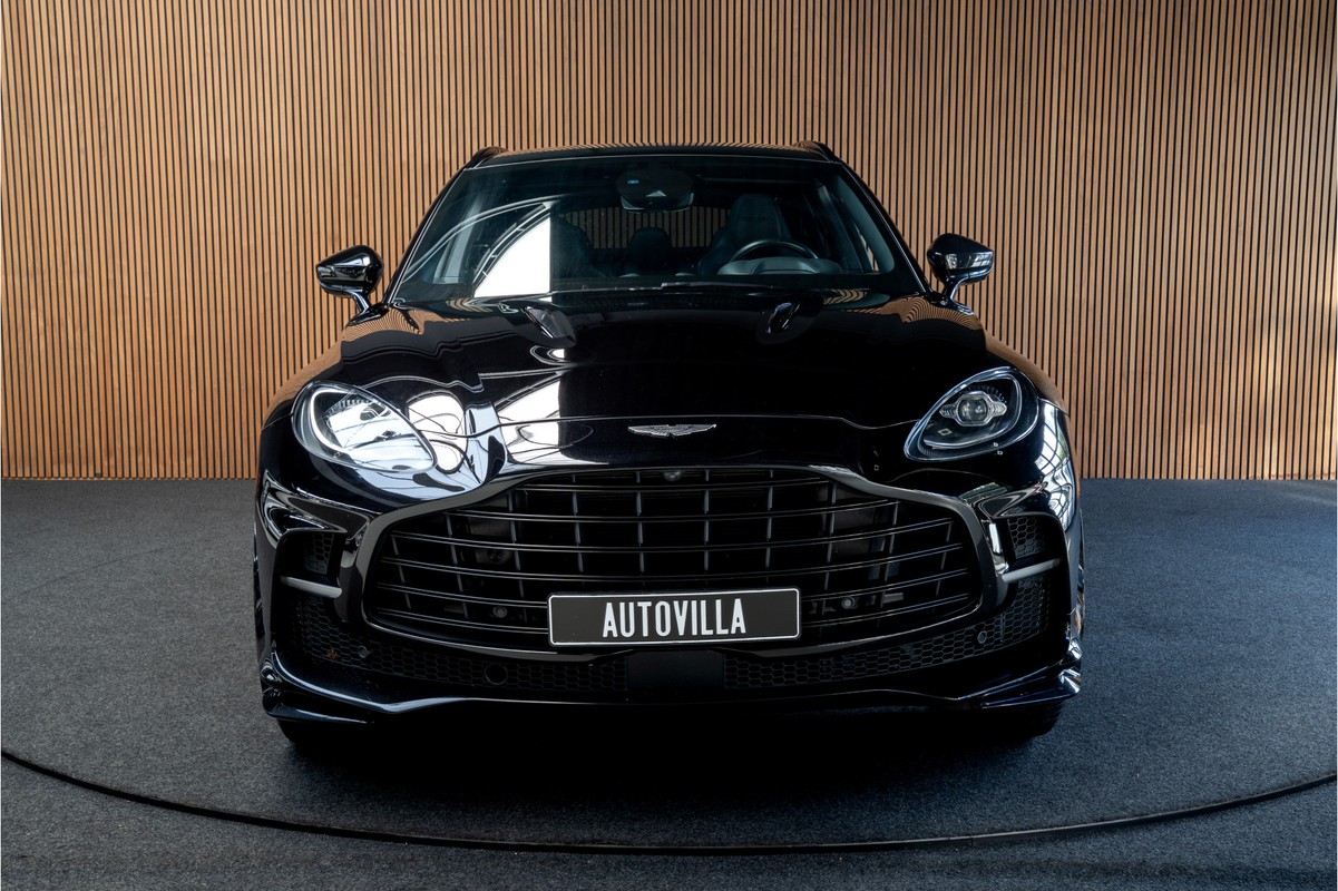 Aston Martin DBX