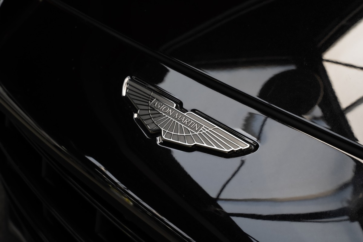 Aston Martin DBX