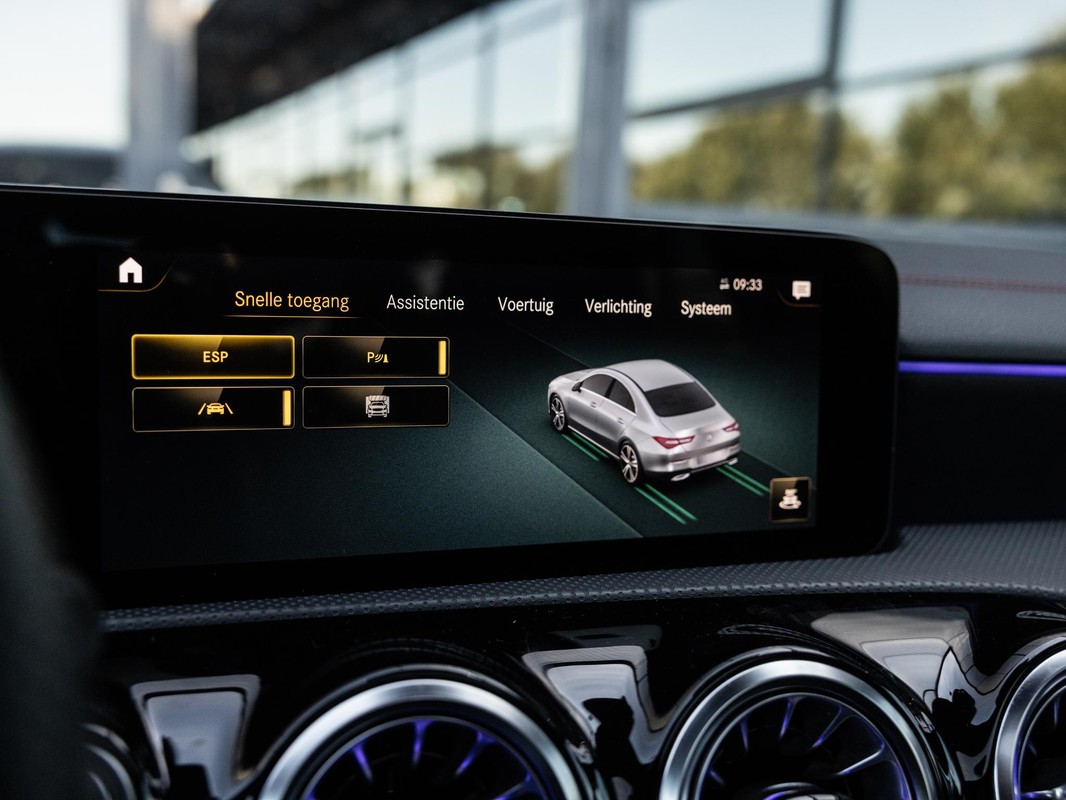 Mercedes-Benz CLA