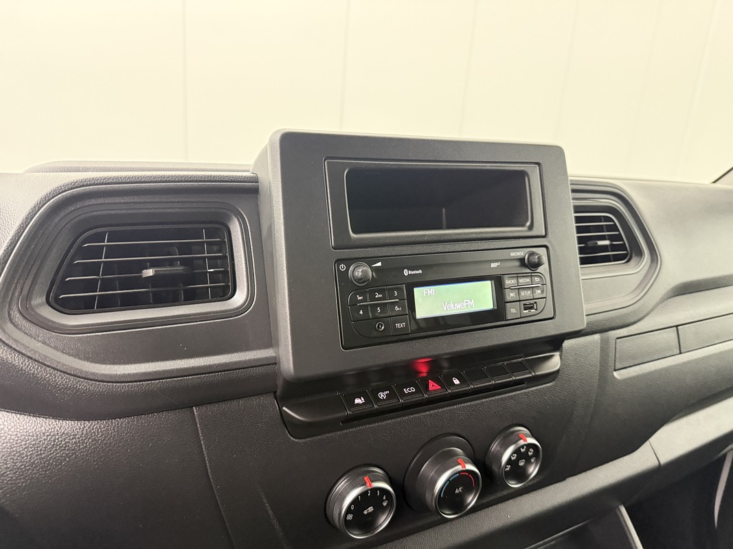 Nissan Interstar