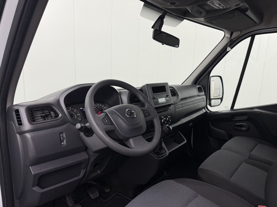 Nissan Interstar