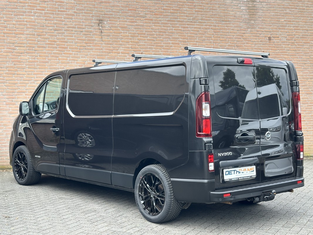 Nissan NV300