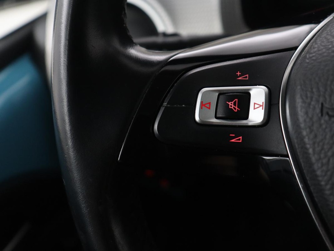 Volkswagen e-up!