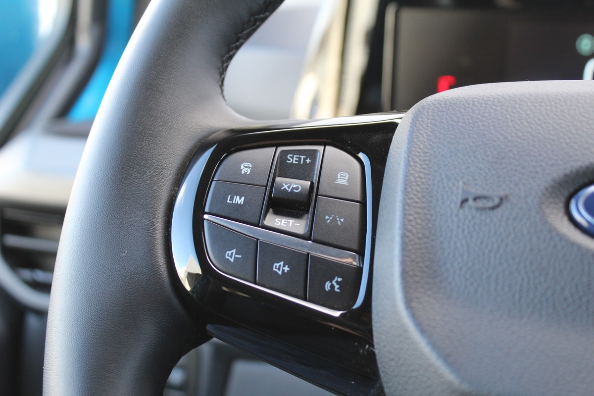 Ford E-Transit Custom