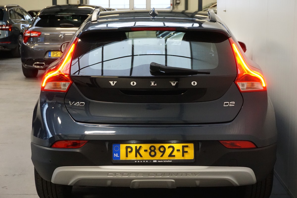Volvo V40