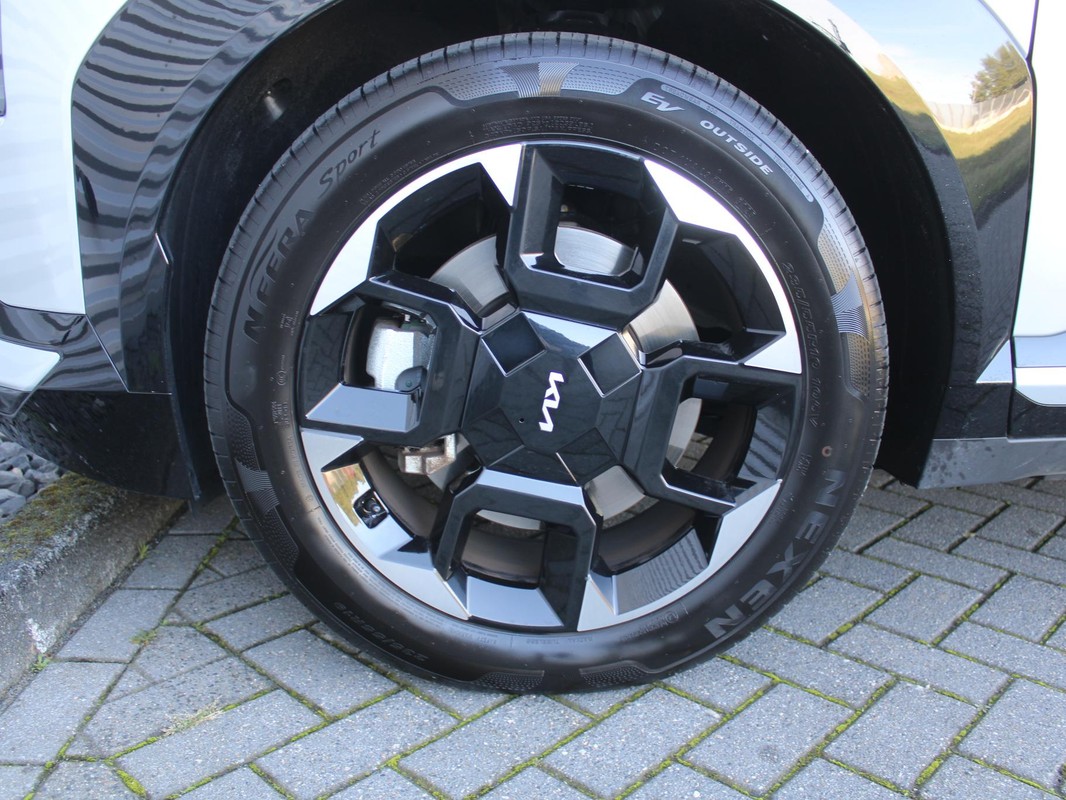 Kia EV5