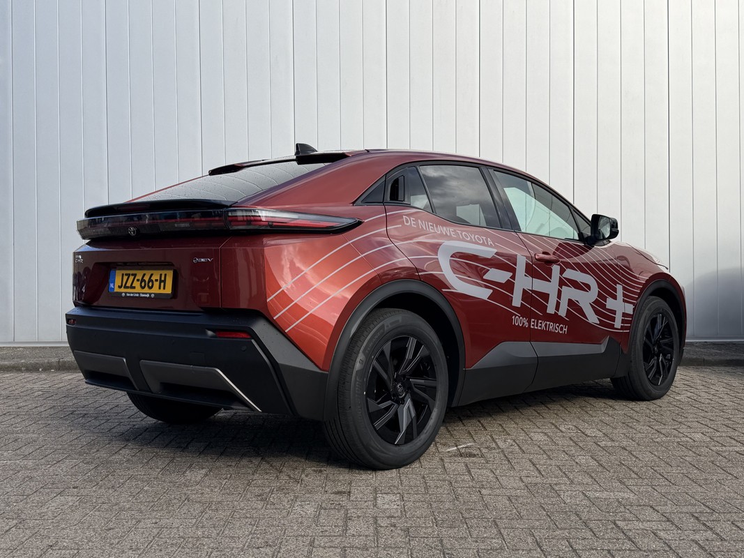 Toyota C-HR+