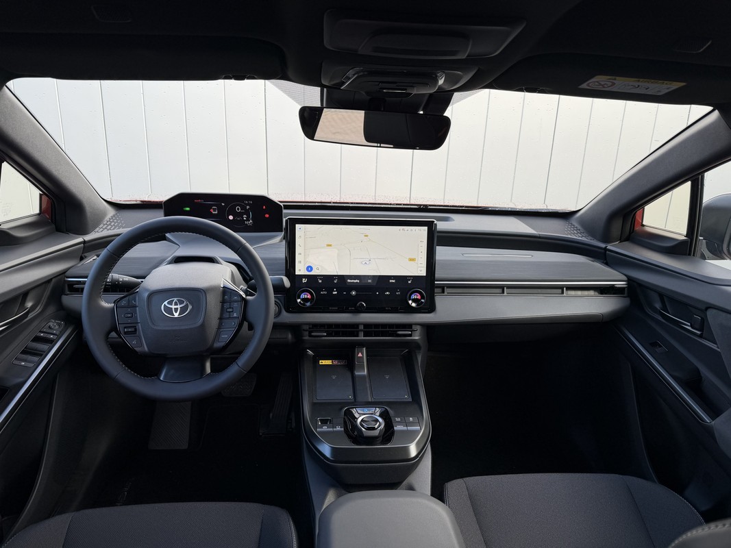 Toyota C-HR+