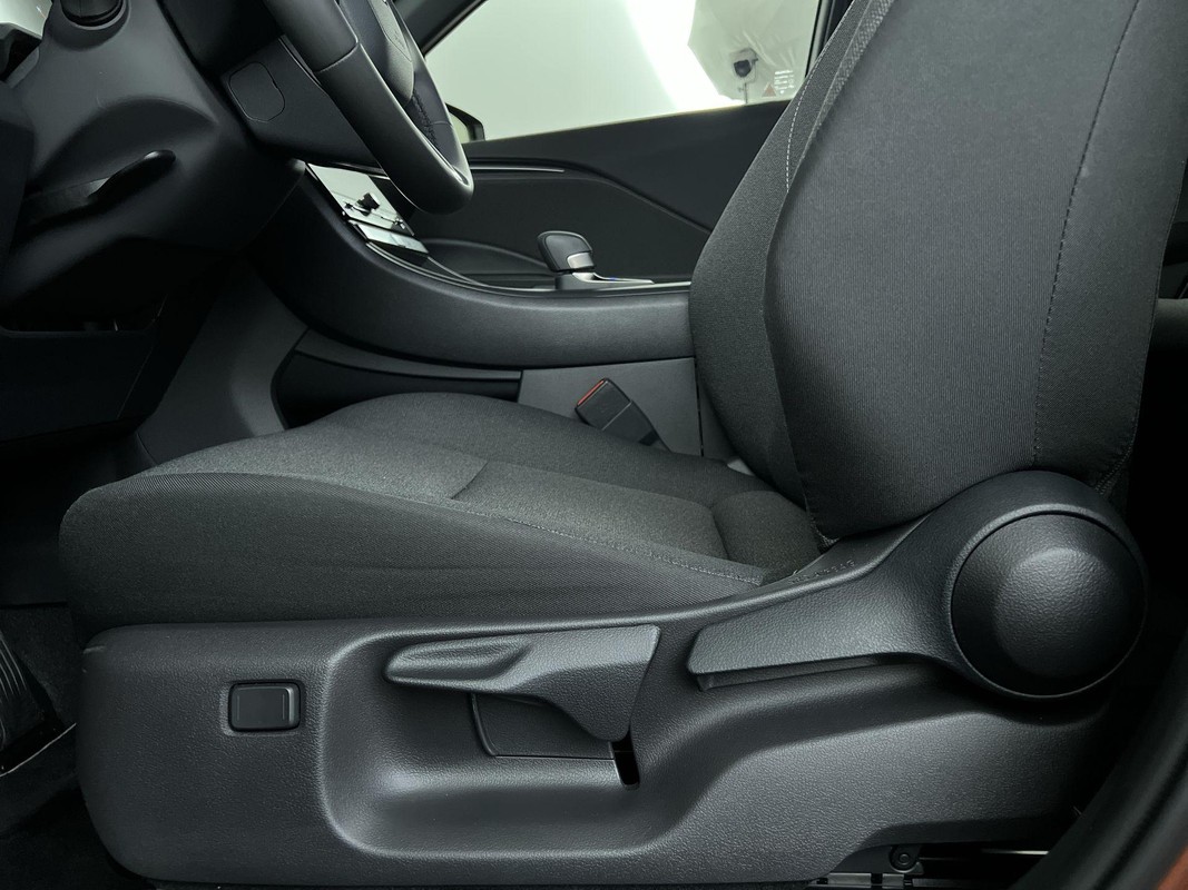 Lexus LBX