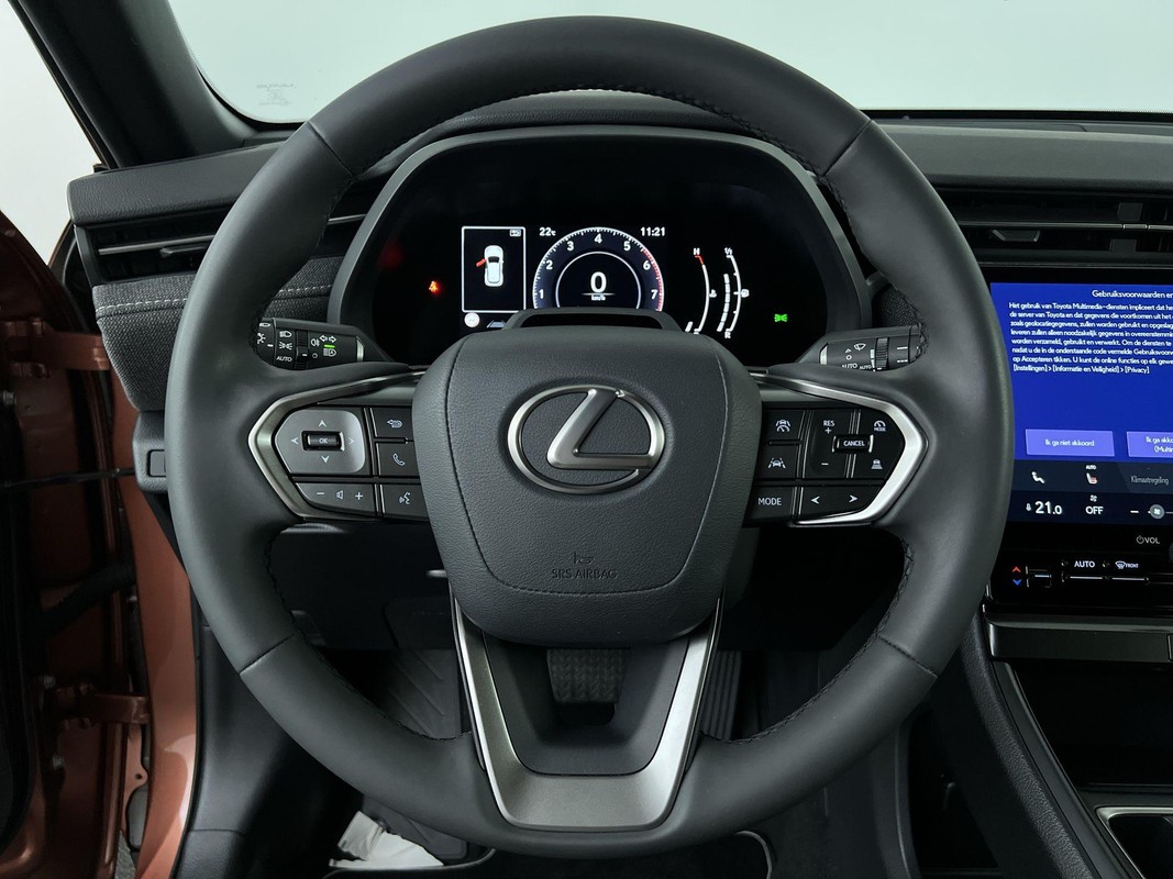 Lexus LBX