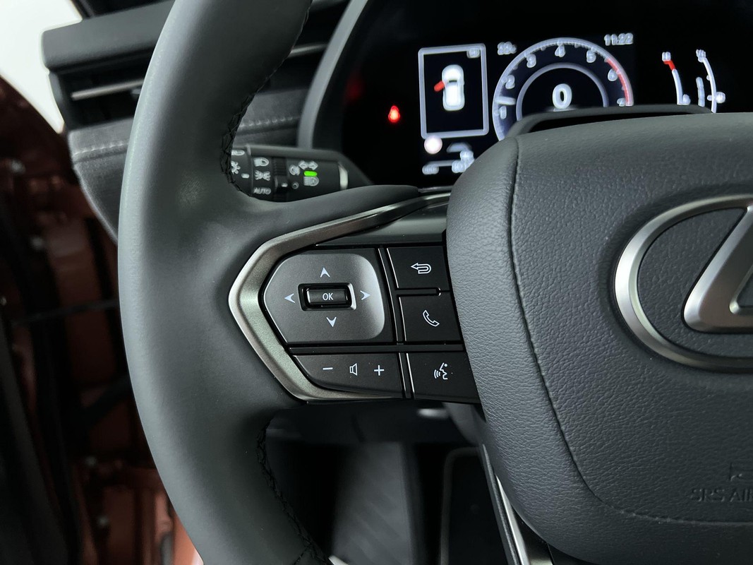 Lexus LBX