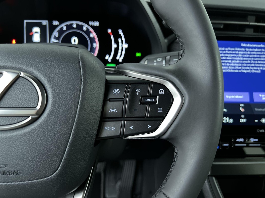 Lexus LBX