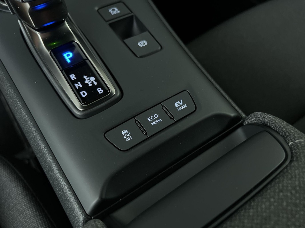 Lexus LBX