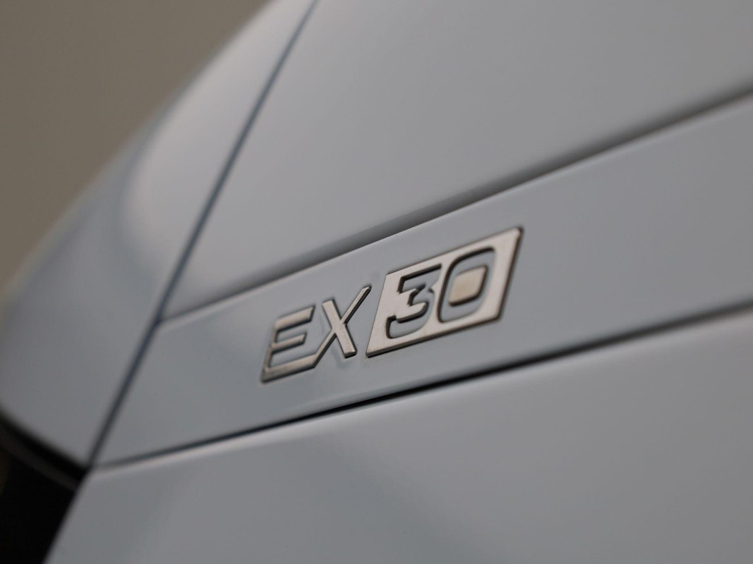 Volvo EX30